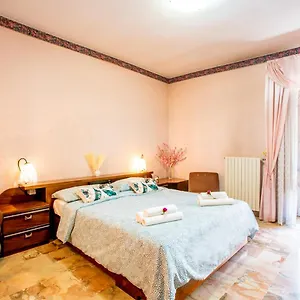  Appartamento nel Cuore Del Barocco, Splendido Alloggio