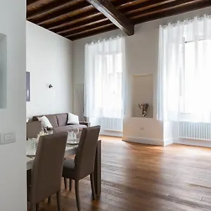  Apartamento Campo Marzio Boutique Italia