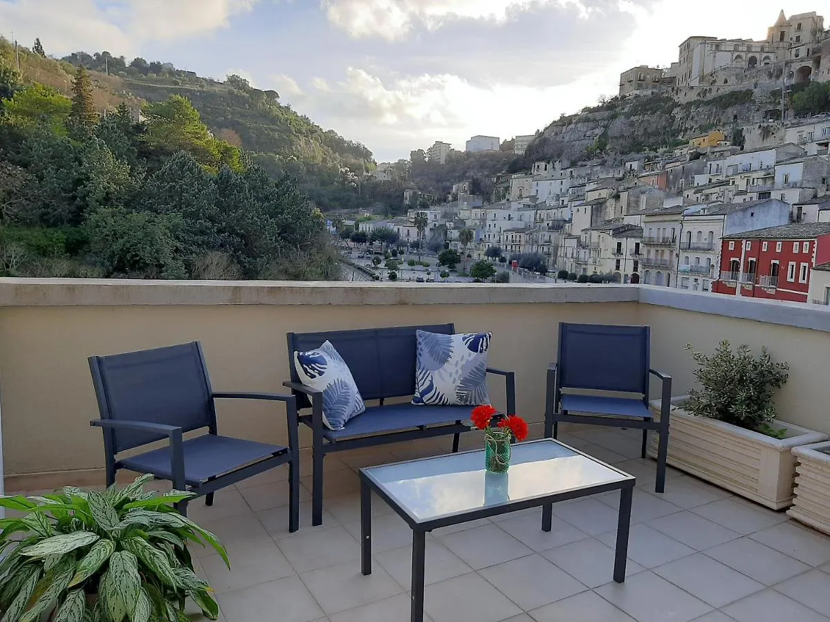 Vila Aquila Sveva Domus Ragusa 0*,  Itálie